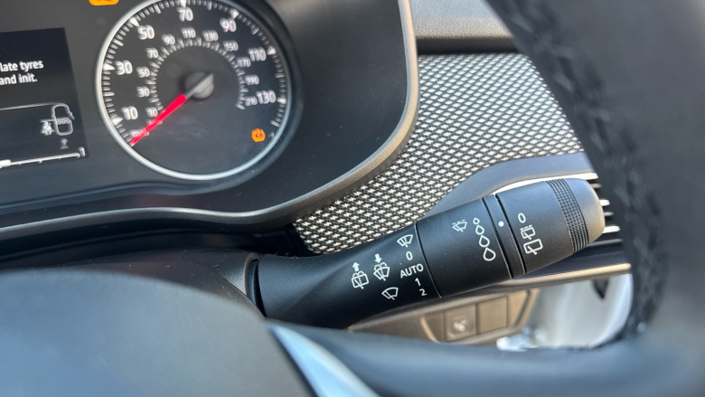 Dacia Sandero 1.0 Tce Expression 5dr Petrol Hatchback